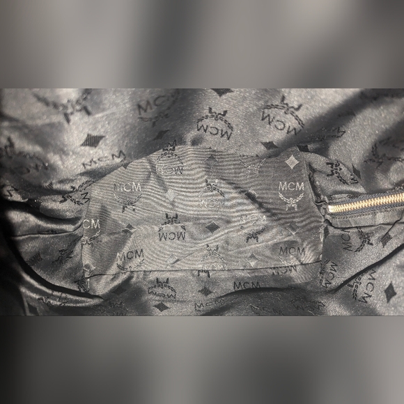 💰 !SALE! 💰 MCM Black Pebbled Calf Leather Drawstring Backpack - Picture 13 of 13